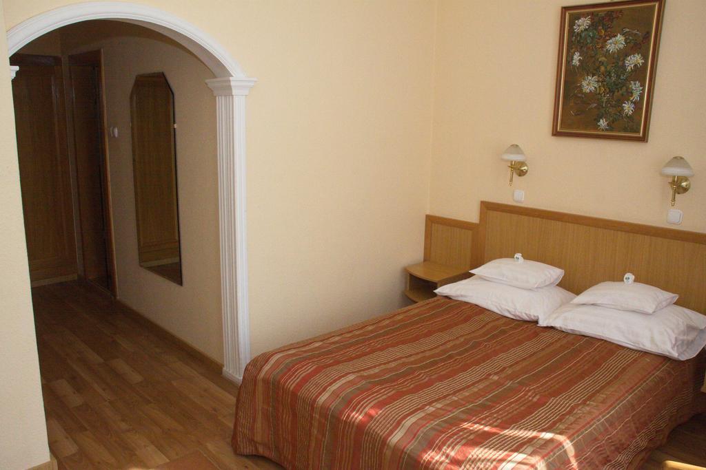 Hotel Pannonia Miskolc Exterior photo